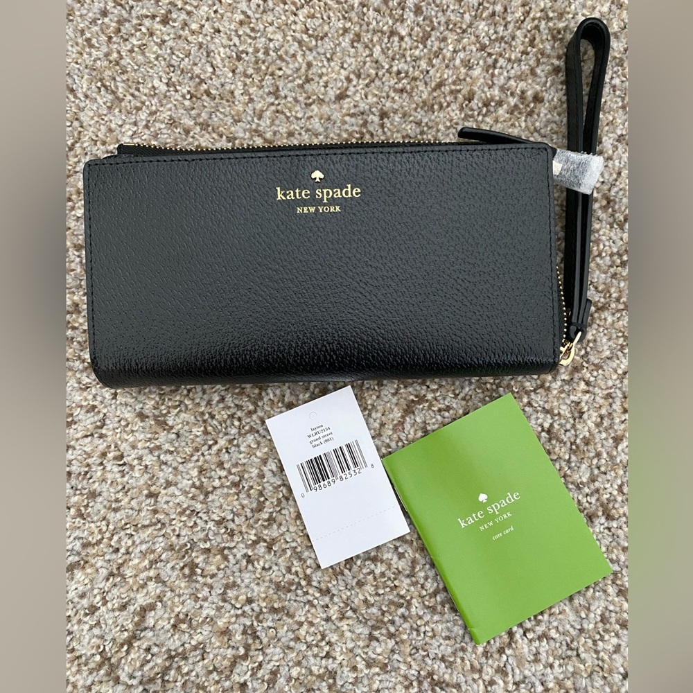 New Kate Spade Black Grand Street Layton Wristlet